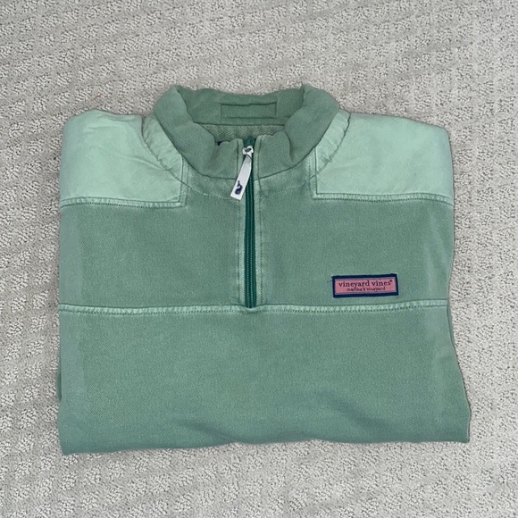 Vineyard Vines half zip - Picture 1 of 4
